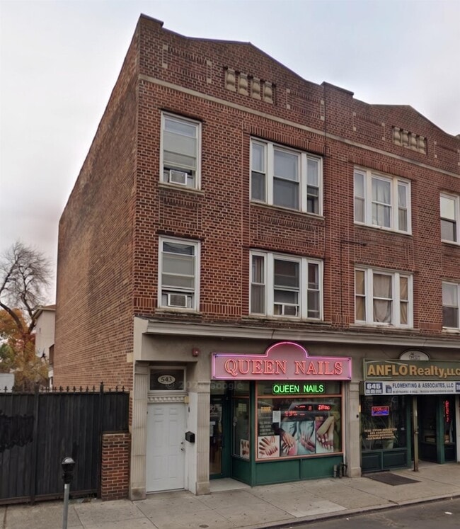 Building Photo - 543 West Side Ave