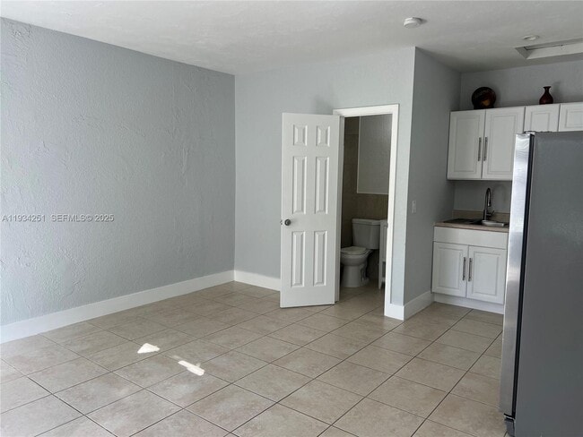 Building Photo - 26121 SW 130th Ave