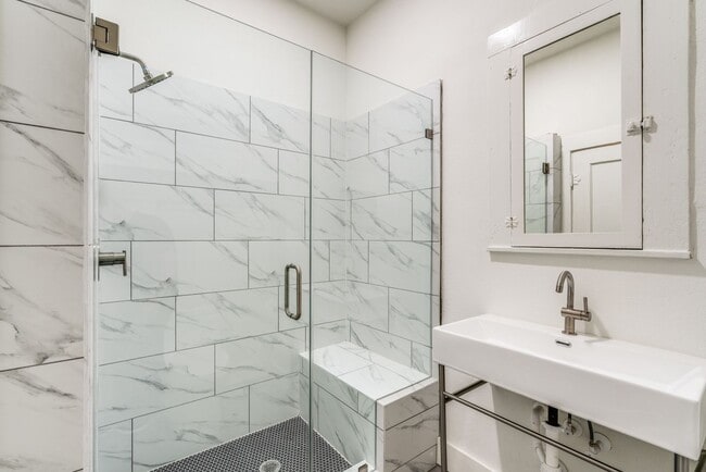 Building Photo - 210-M (ERL)