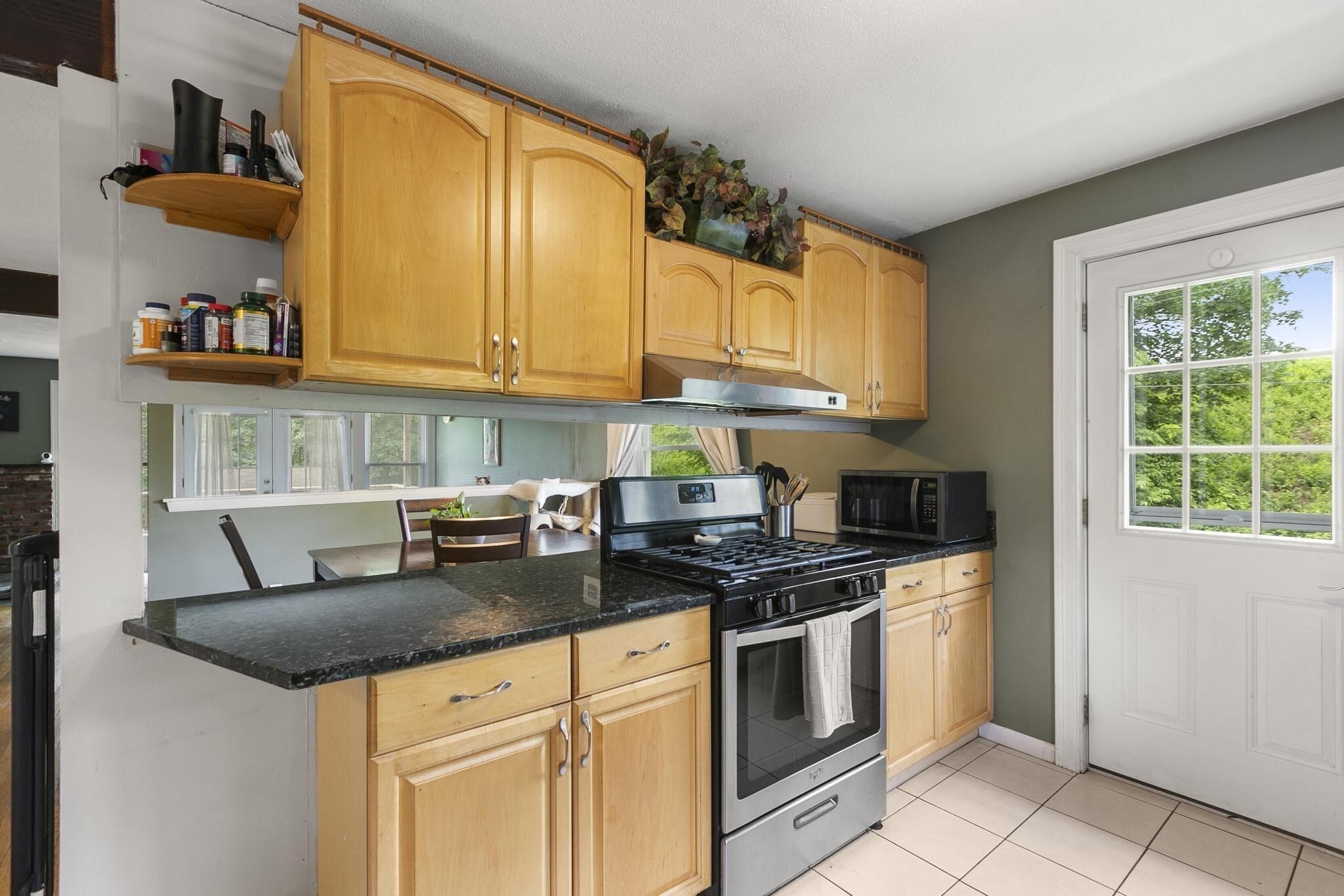 Building Photo - 5 Robinlea Cir