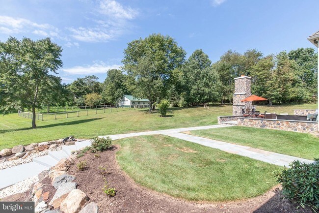 Building Photo - 2115 Pony Trail Dr