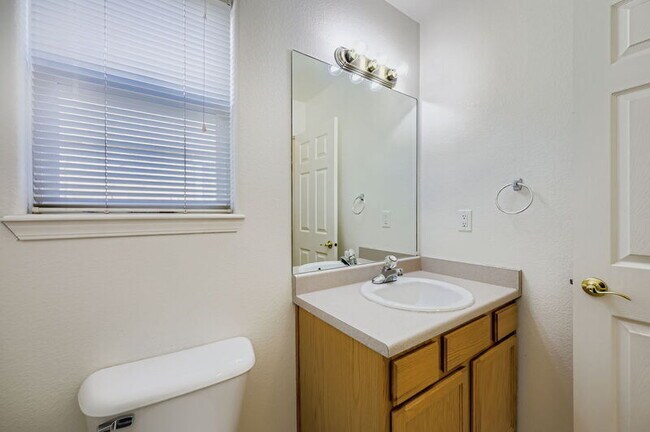 Building Photo - 504 Pyrite Terrace