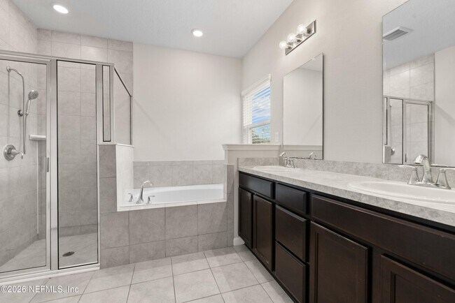 Building Photo - 5556 Kellar Cir