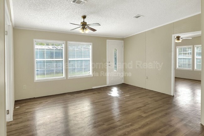Building Photo - 3321 Peachtree Hill Rd