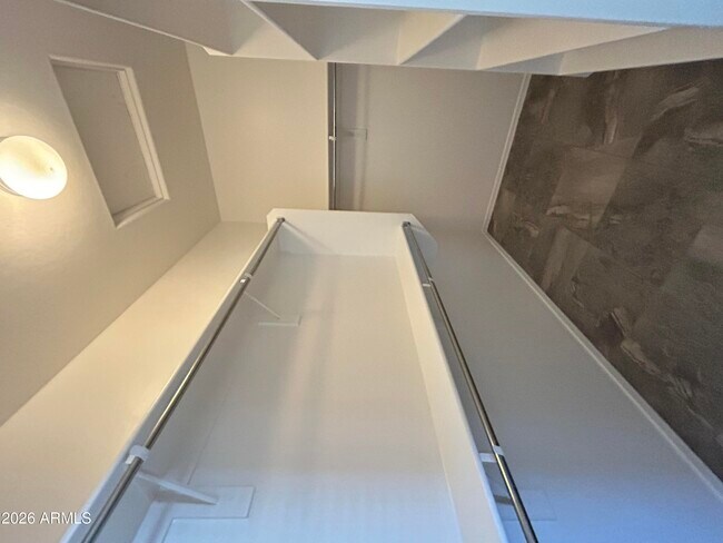 Building Photo - 11741 W Chase Ln