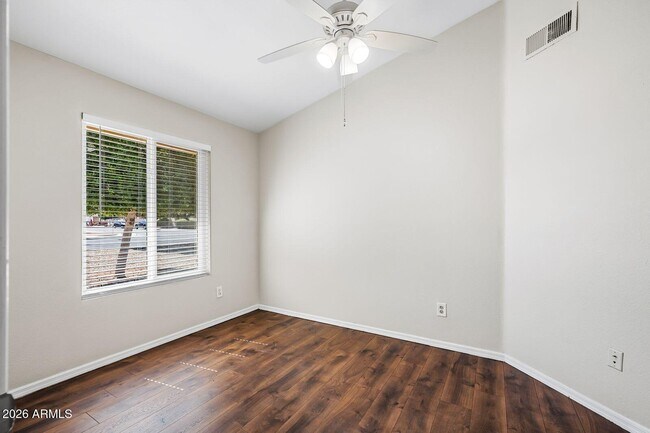 Building Photo - 14649 N 44th St