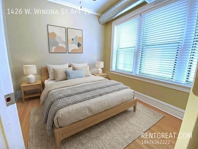 Building Photo - 1426 W Winona St