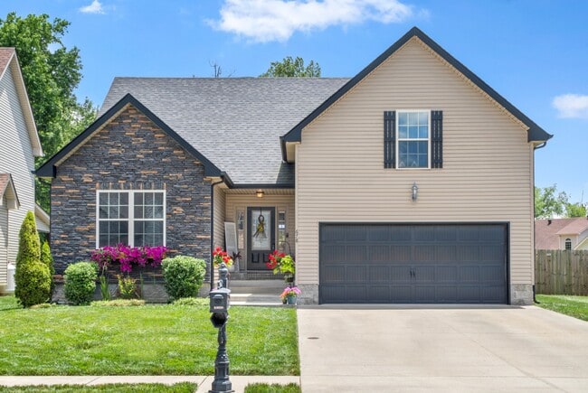 Building Photo - 678 Fox Hound Dr