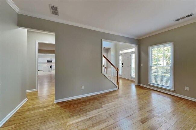 Building Photo - 6520 Ganton Dr