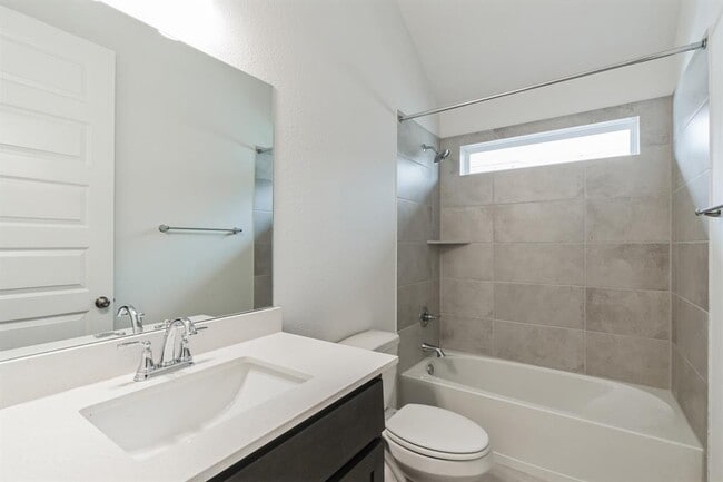 Building Photo - 4314 Bancroft Ln