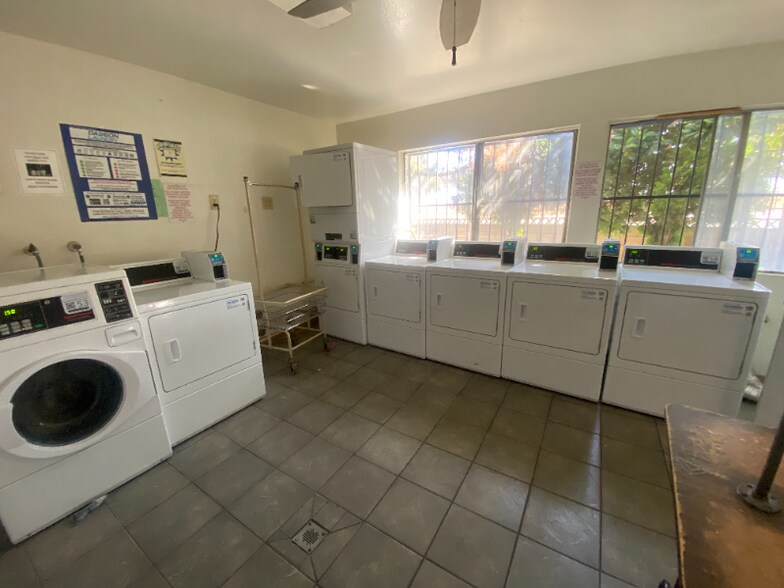 Building Photo - 2255 Cahuilla St