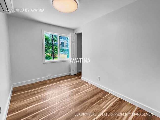 Building Photo - 244 Kapili St