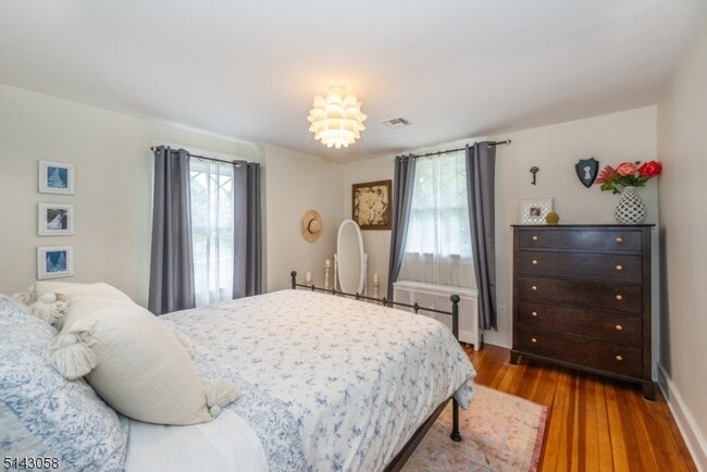 Building Photo - 276 Bay Ave