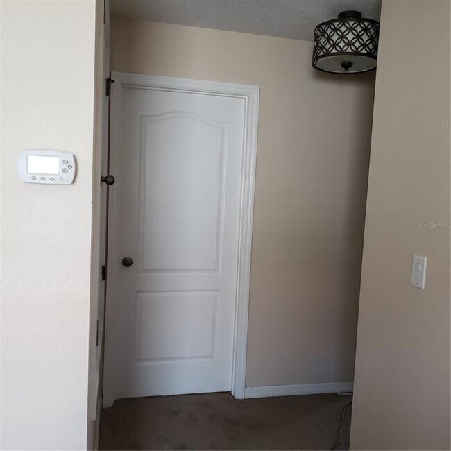 Building Photo - 2020 Leather Fern Dr