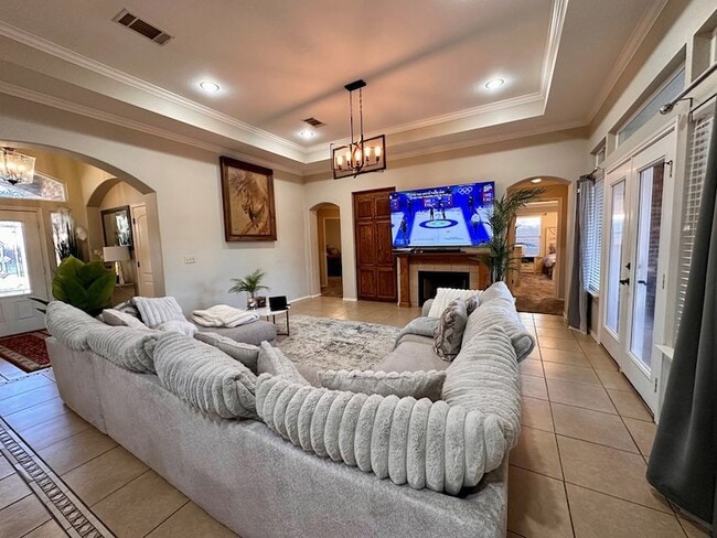 Building Photo - 5205 Greathouse Ave