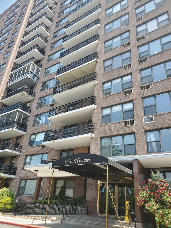 Building Photo - 10 Huron Ave