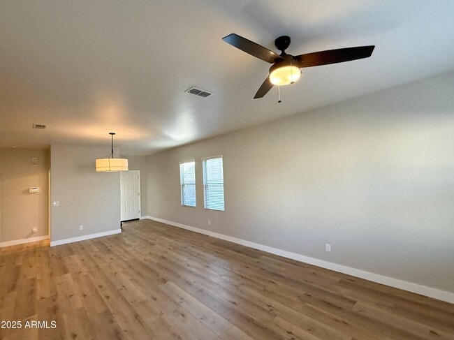 Building Photo - 2720 E Omega Dr