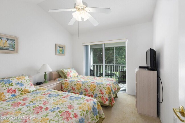 Building Photo - 135 Ocean Park Ln