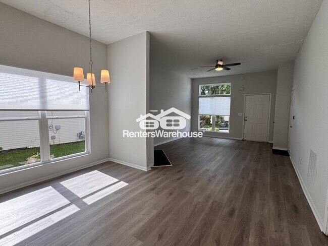 Building Photo - 4850 N Bridges Dr