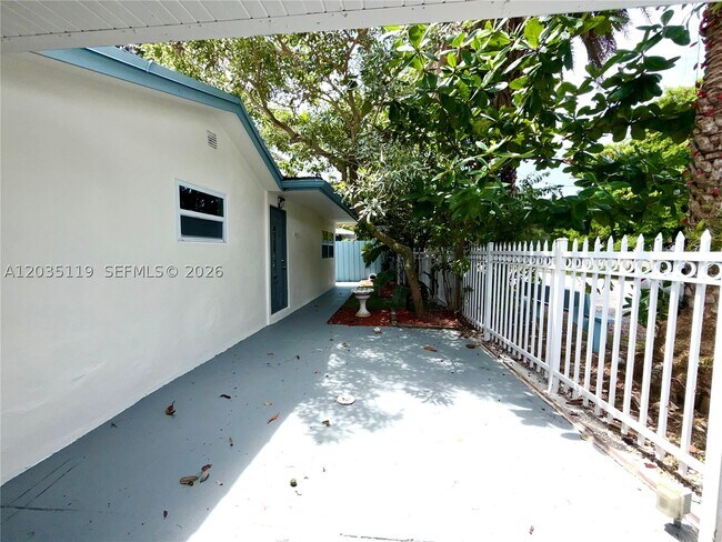 Building Photo - 9615 NW 3rd Ave