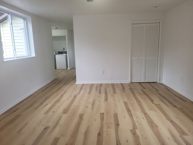 Building Photo - 4012 Perrysville Ave