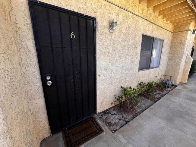 Building Photo - 38710 10th St E