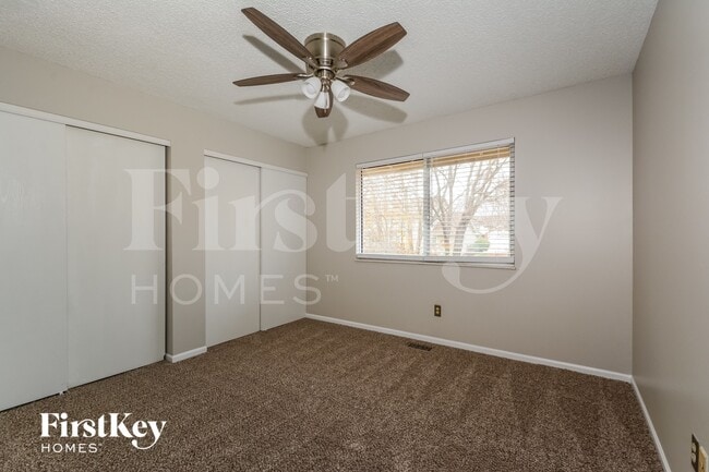 Building Photo - 4674 Peggyann Dr
