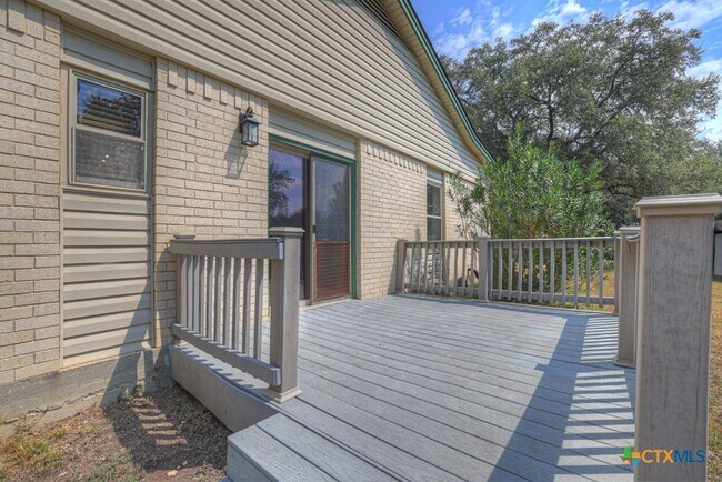 Building Photo - 1260 Flaming Oak Dr