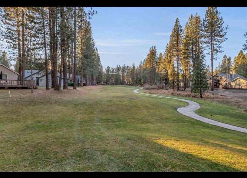 Golf View - 82 Sequoia Cir