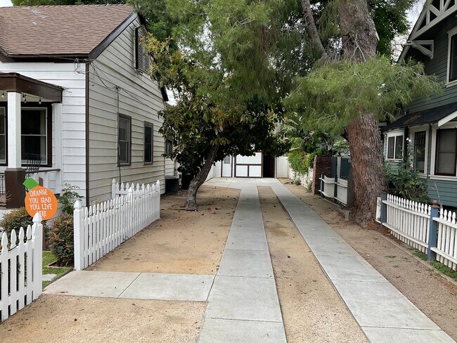 Building Photo - 154 N Shaffer St