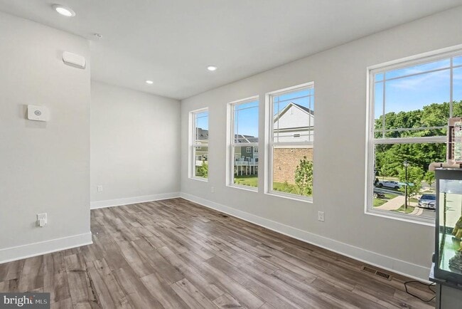 Building Photo - 238 Waterstone Rd