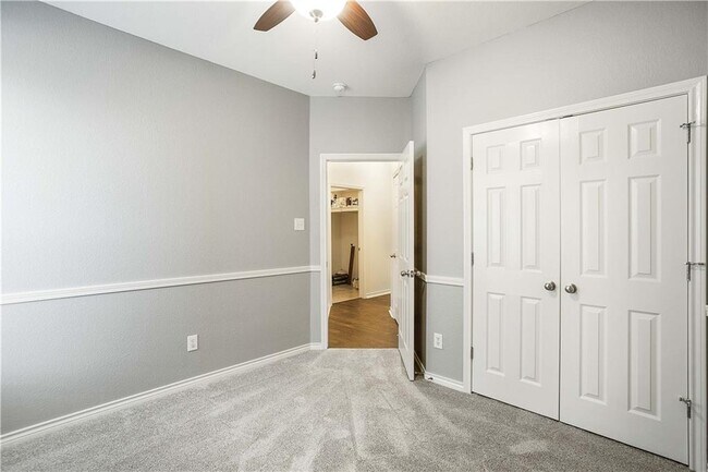 Building Photo - 2824 Mission Tejas Dr