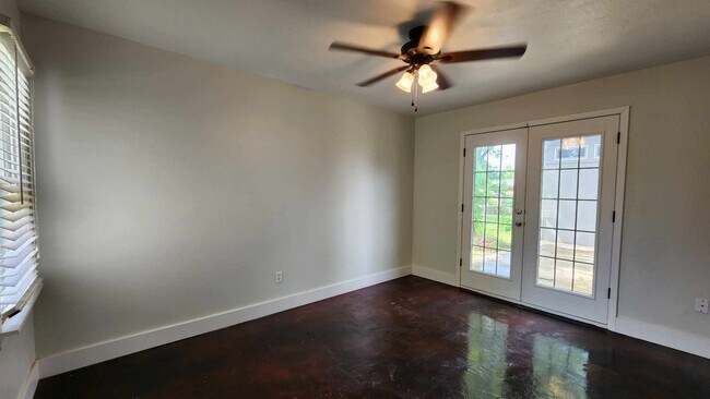 Building Photo - 3701 NW 60th St