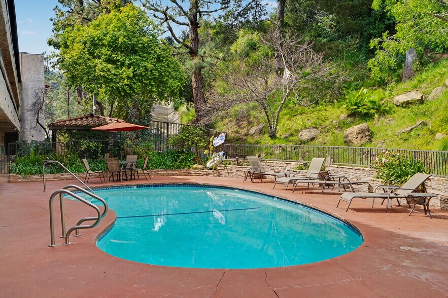 Building Photo - 2700 Cahuenga Blvd E