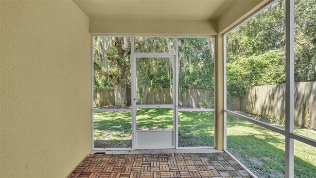 Building Photo - 6838 Glenbrook Dr