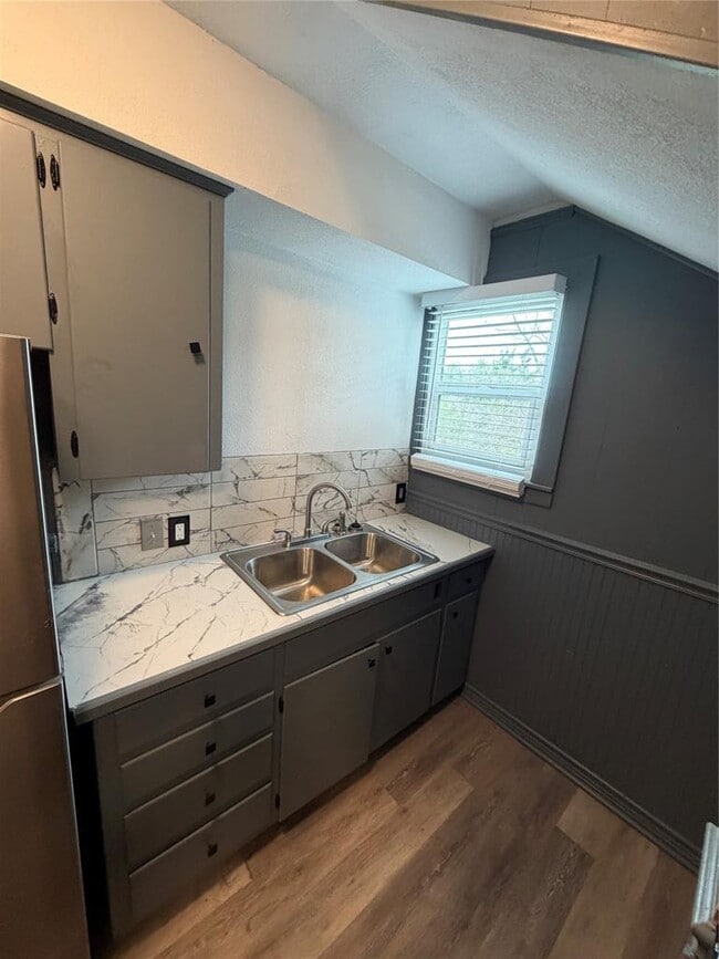 Building Photo - 1505 Oreilly Ct