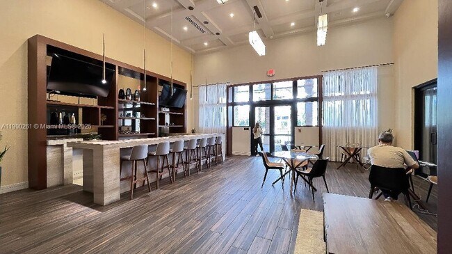 Building Photo - 7925 NW 104th Ave