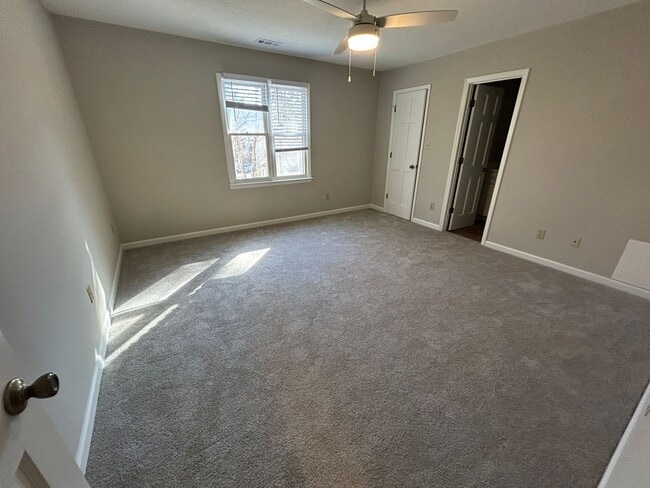 Building Photo - 6528 Thetford Ct