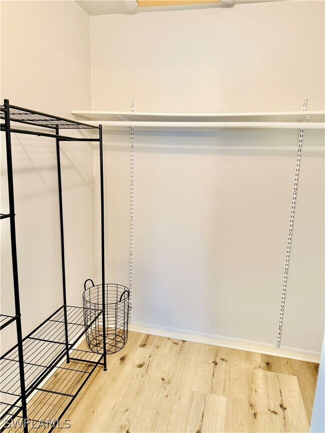 Building Photo - 2750 Kings Lake Blvd