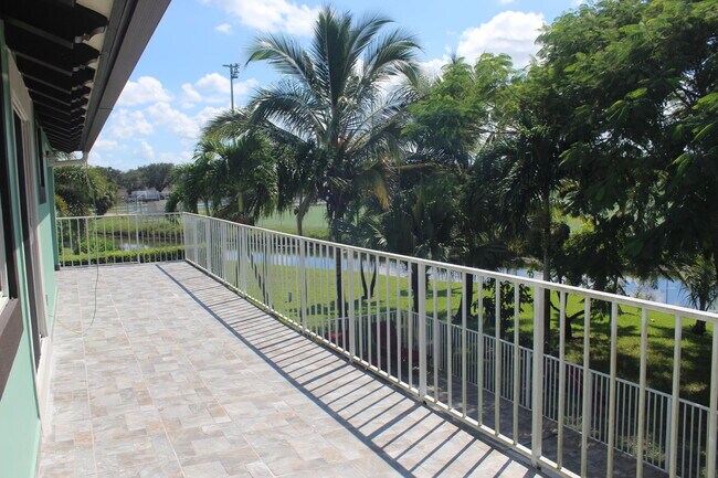 Building Photo - 13847 Geranium Pl