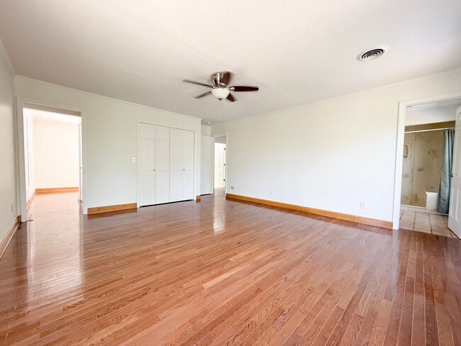 Building Photo - Private 5-Bedroom Dream Home with Creek, Pond & 3 Levels of Living Space