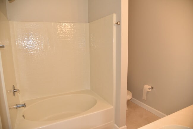 Building Photo - 5409 Johnston Mill Ct