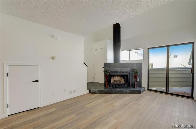Building Photo - 17074 E Tennessee Dr