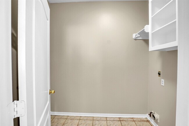 Building Photo - 4407 Magnolia Ln