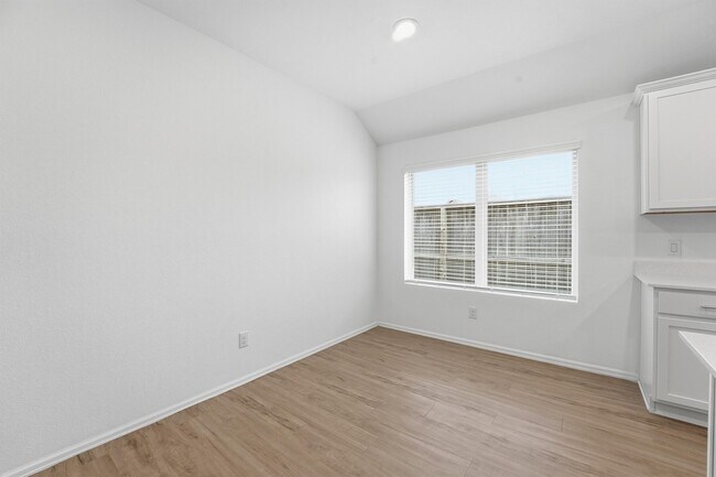 Building Photo - 14242 Walworth Crk Ct