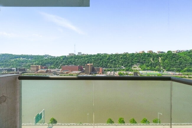 Building Photo - Welcome to Downtown Living with a view