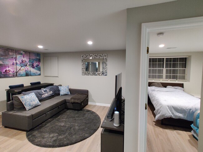Building Photo - 1138 Fairways Blvd