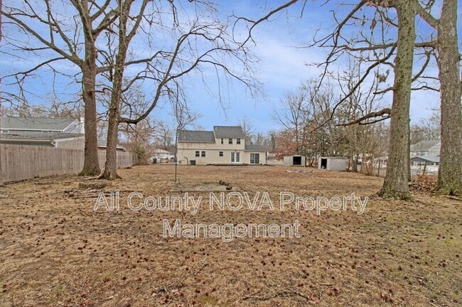 Building Photo - 8600 Lantern Ln