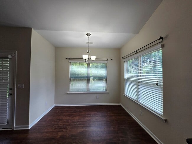 Building Photo - 1833 Talisker Dr