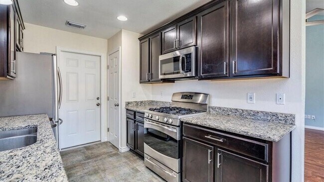 Building Photo - 507 Gregory Cove